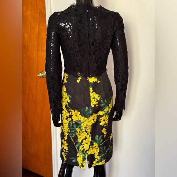 Sold!!!Dolce&Gabbana black lace dress with yellow Flowers - Picture 4 of 13